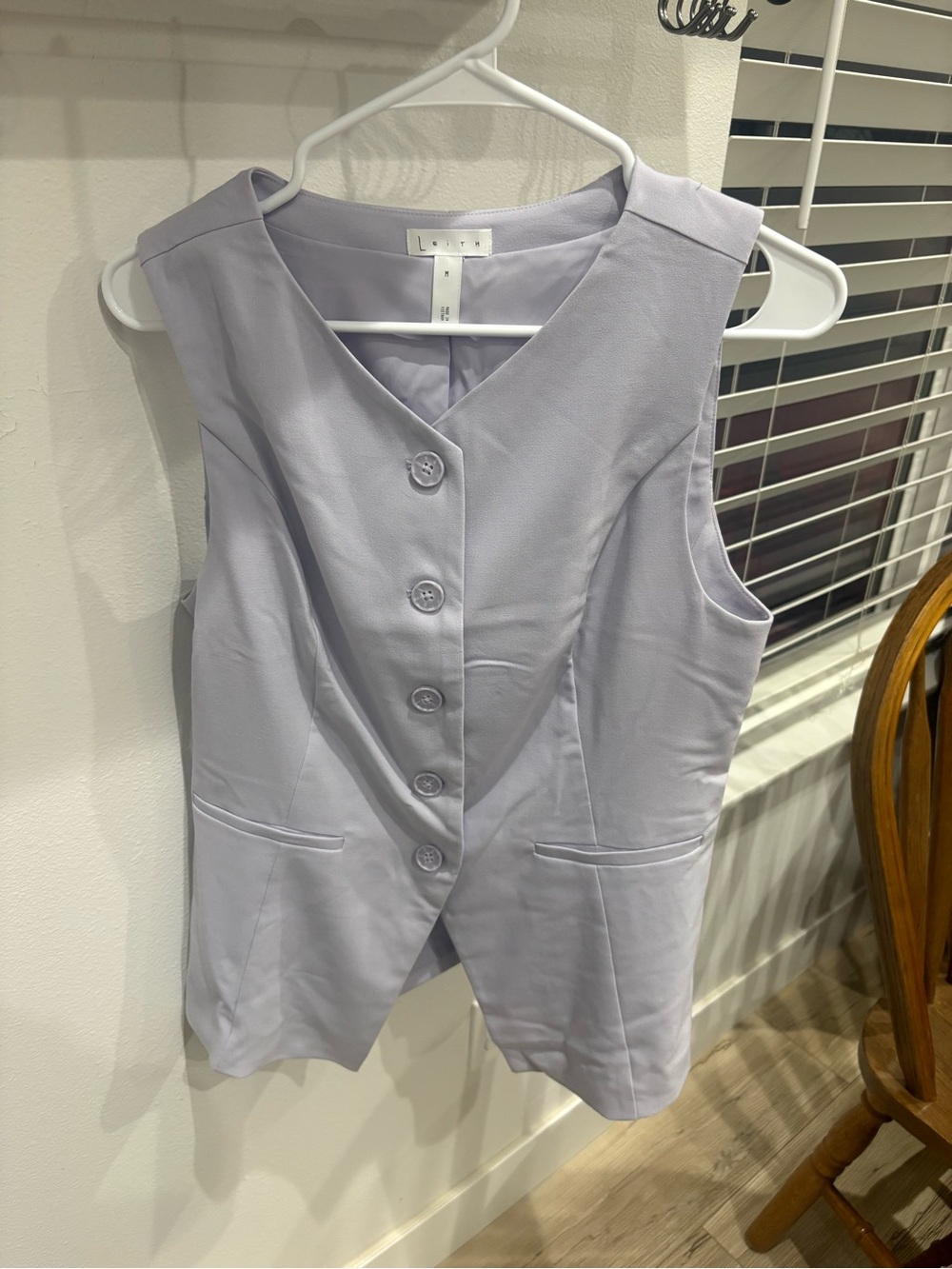 Leith Lavender Sleeveless Button-Front Vest Bodysuit